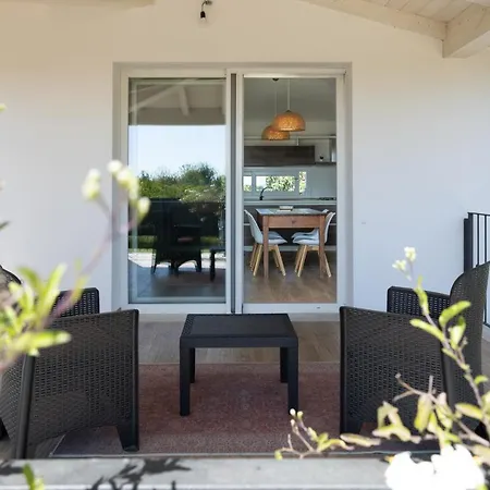 Hébergement de vacances The White *