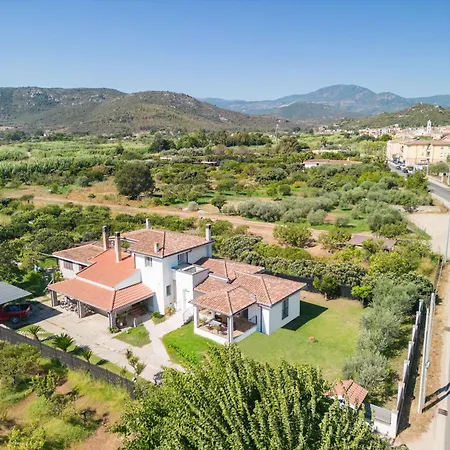 The White * Tortolì